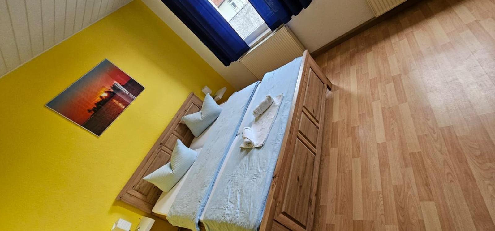 La Famiglia Hotell Weißenfels Exteriör bild