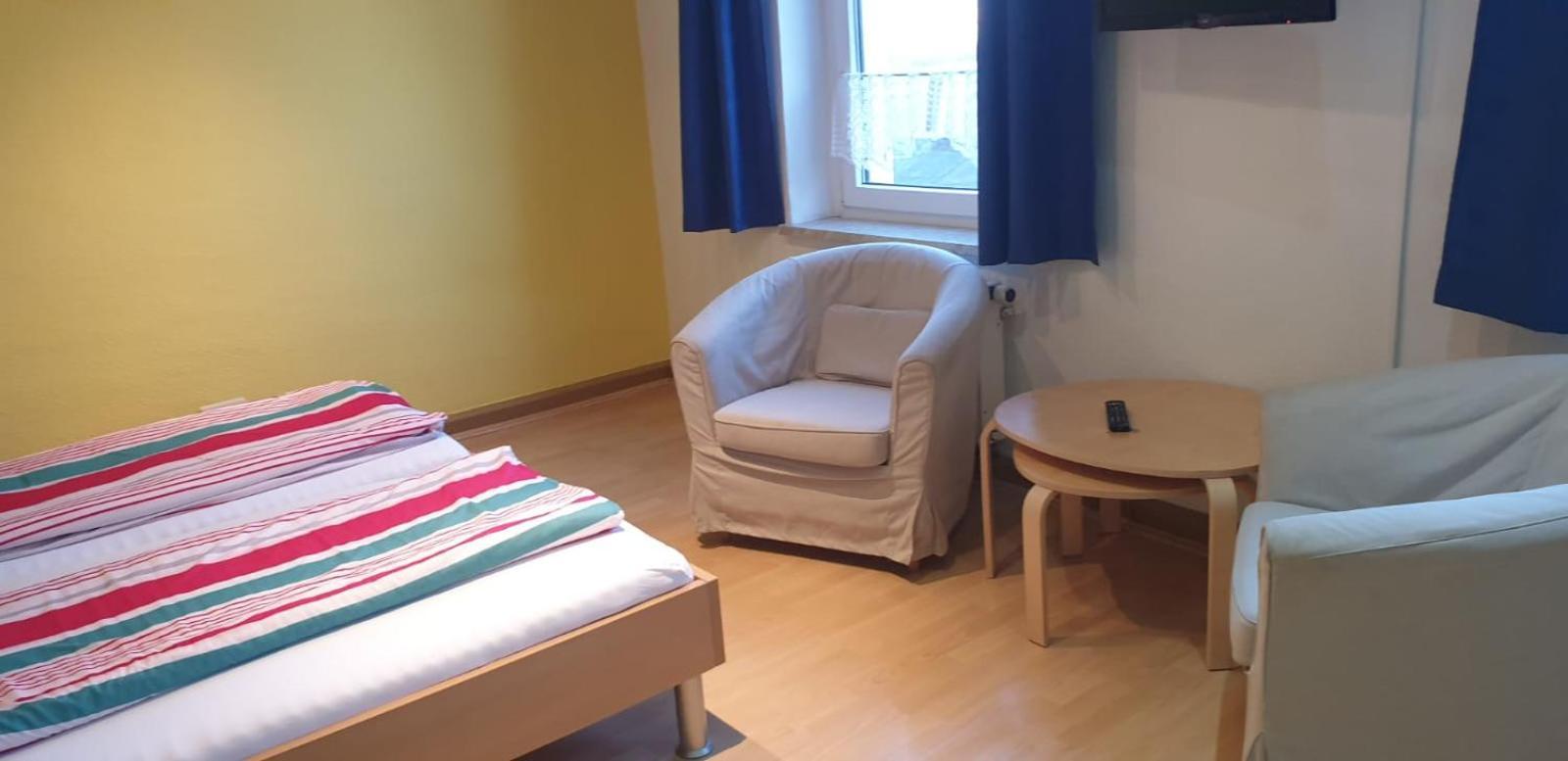 La Famiglia Hotell Weißenfels Exteriör bild